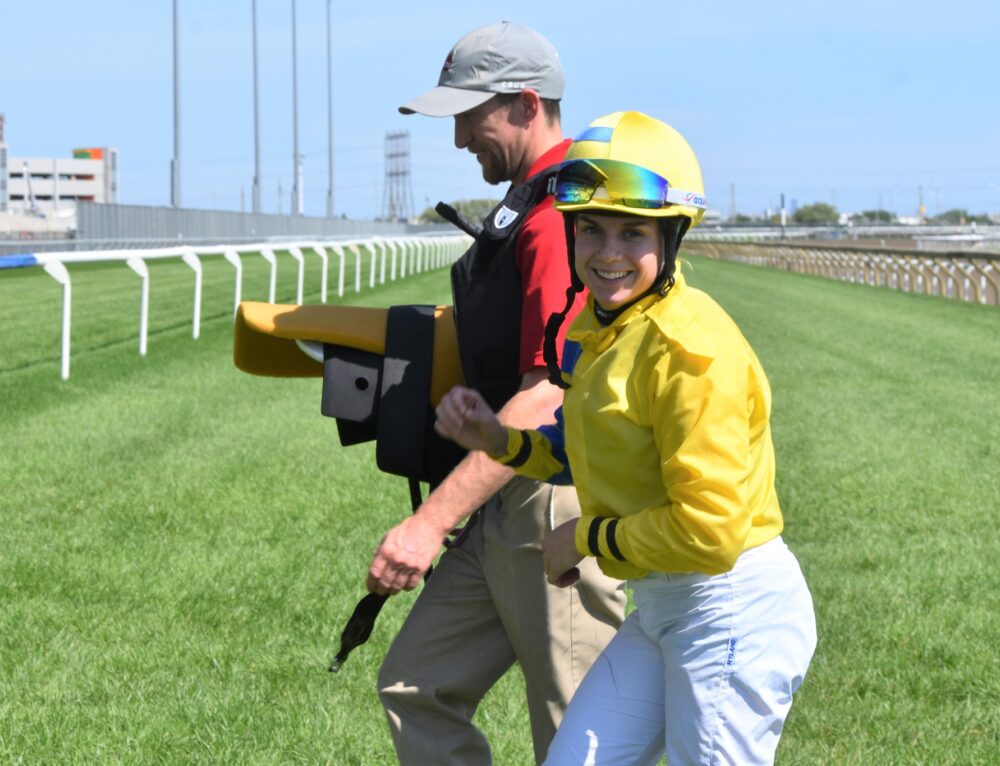 sofia-vives-jockeys-canada